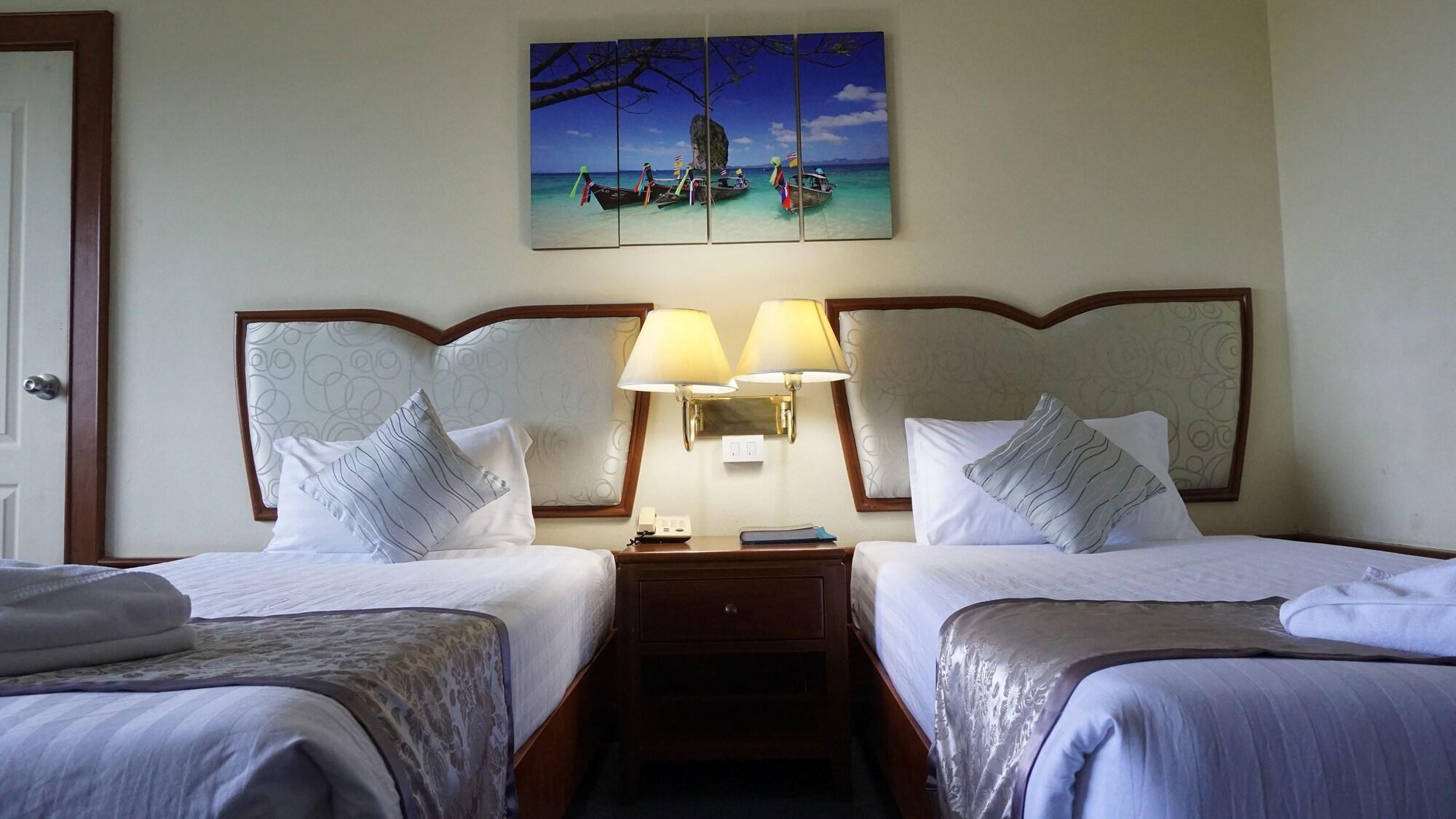 Wattana Park Hotel Trang Extérieur photo