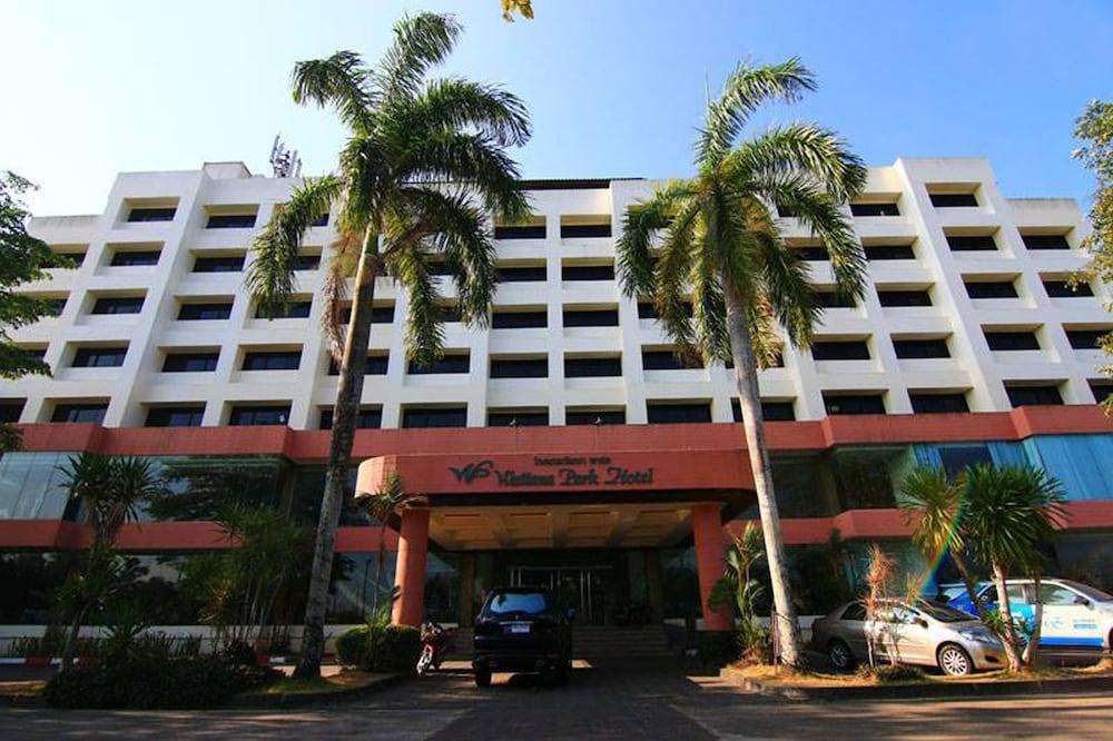 Wattana Park Hotel Trang Extérieur photo
