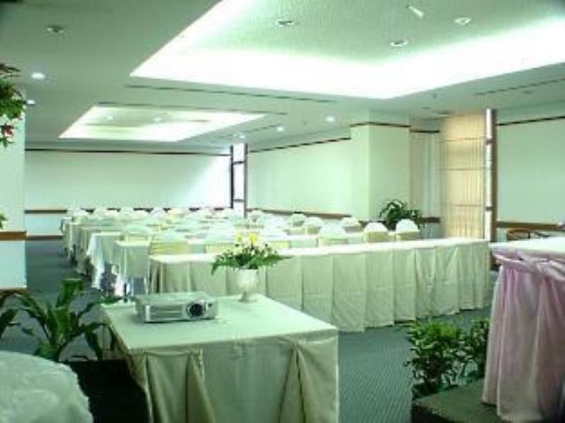 Wattana Park Hotel Trang Extérieur photo