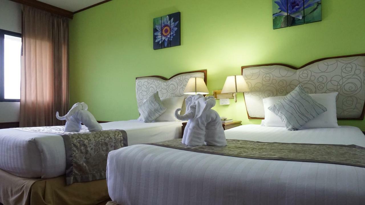 Wattana Park Hotel Trang Extérieur photo